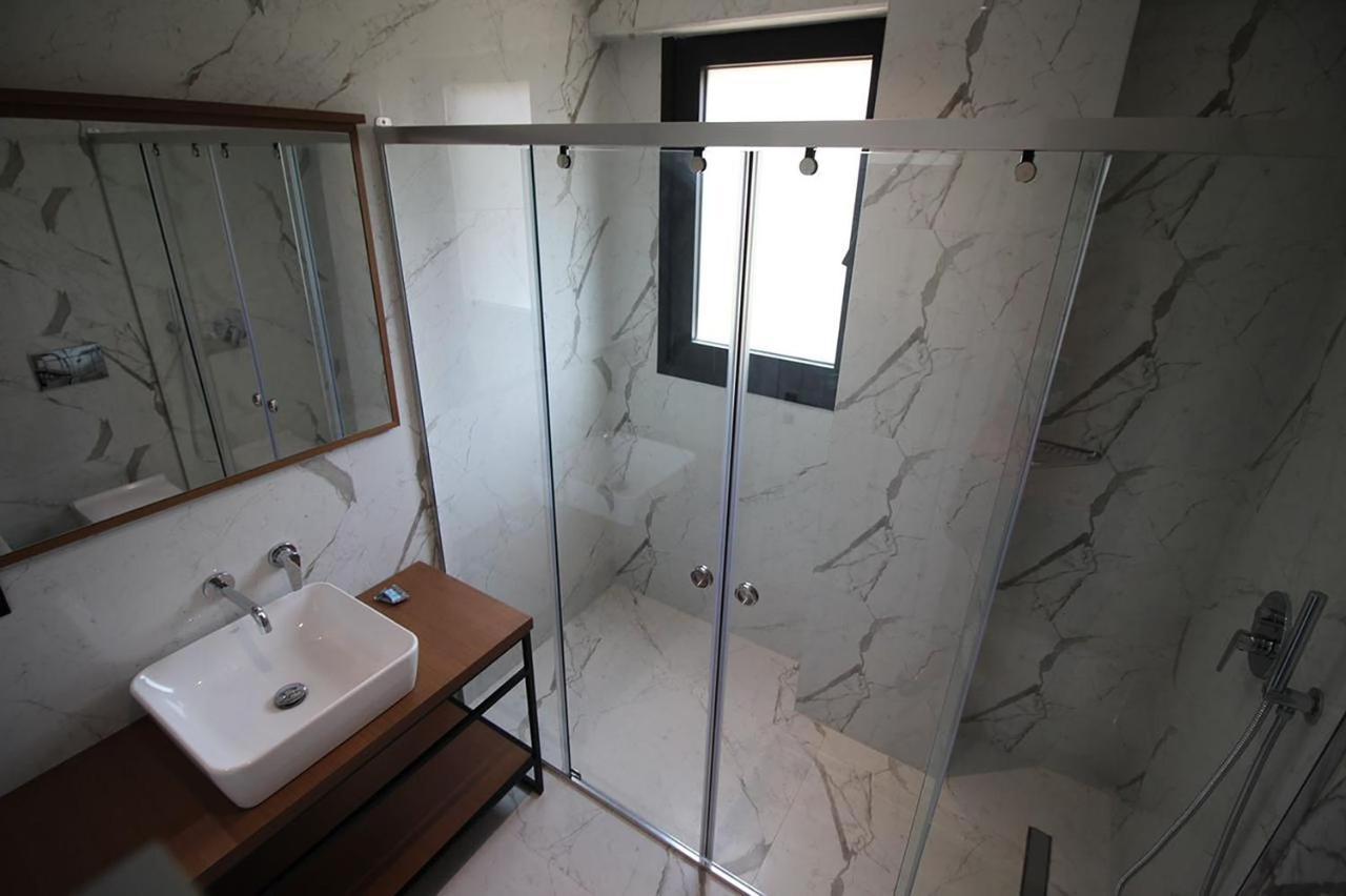 "The View" Luxury Apartments Saranda Kültér fotó