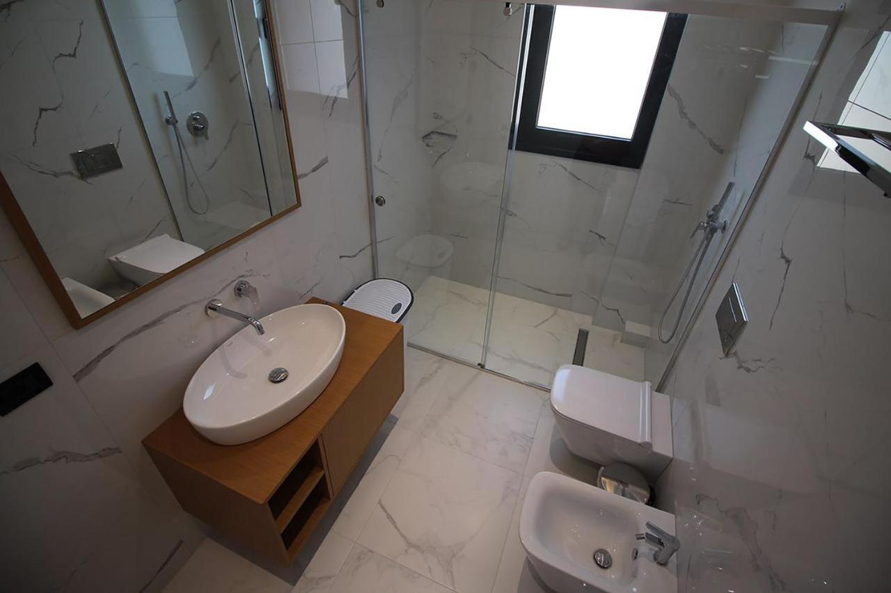 "The View" Luxury Apartments Saranda Kültér fotó